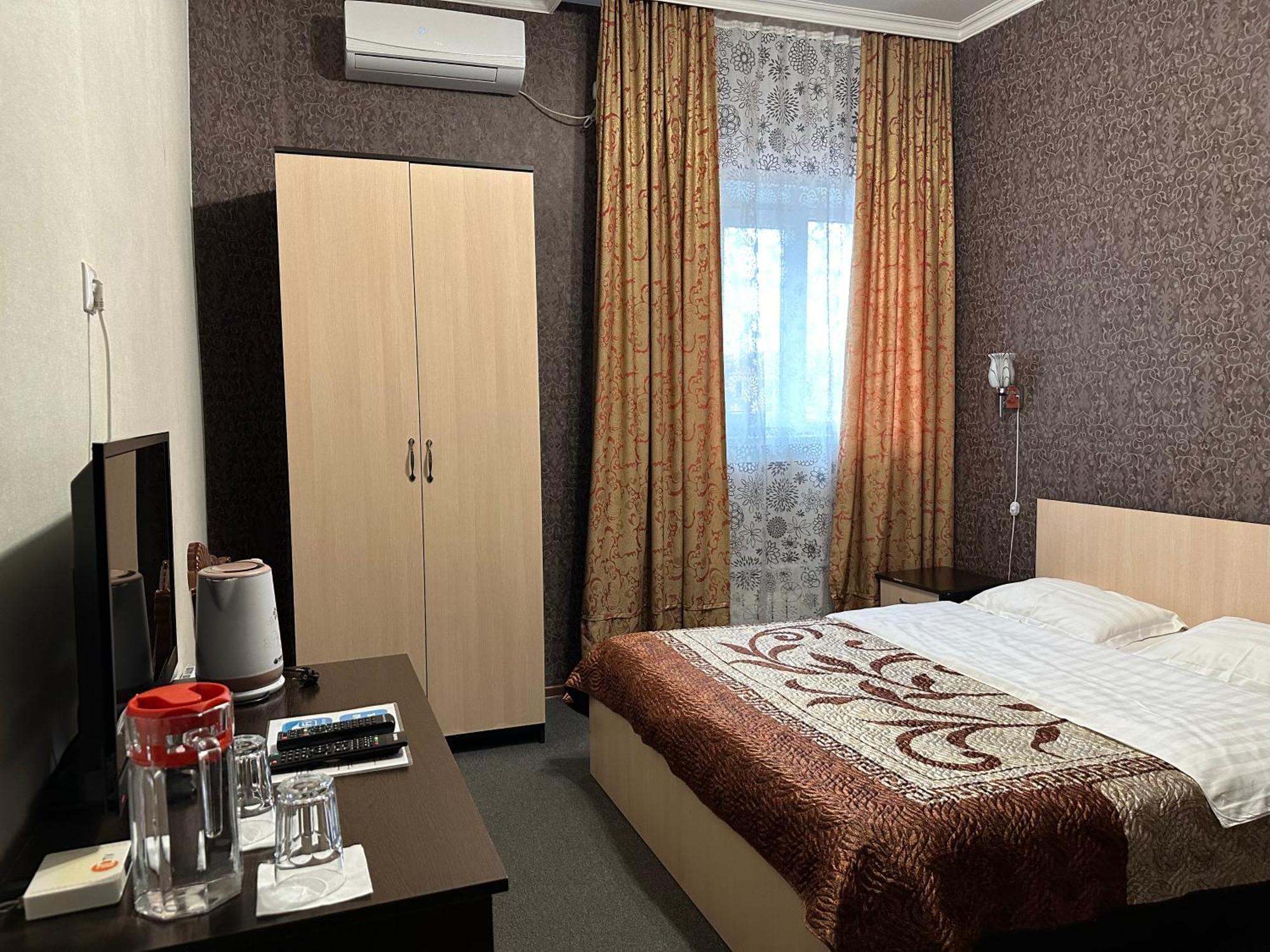 Mini-Hotel Pulsar Astana Ngoại thất bức ảnh